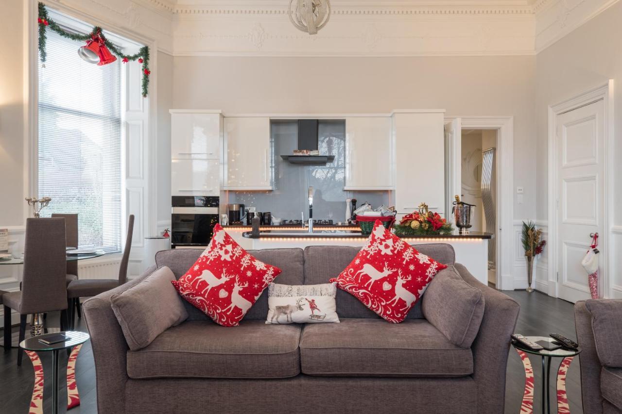 Marks At The Manor Luxury Riverside Apartments - Sleeps Up To 4, With Parking And Sky Tv Aberdeen Exteriör bild
